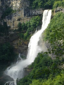 Charabotte's waterfall (25 min)