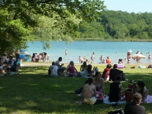 Le lac de Virieu le Grand (à 20 min) baignade, pêche